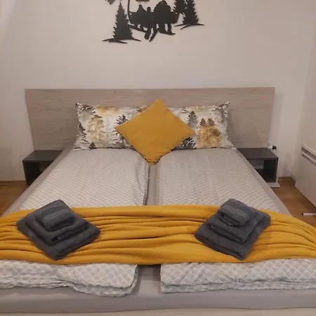 Premium Mountain 40 Semiramida Gardens