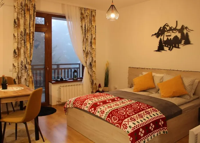 Апартамент Premium Mountain 40 Semiramida Gardens