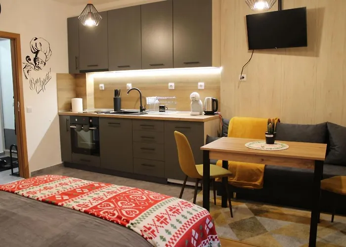 Апартамент Premium Mountain 40 Semiramida Gardens Боровец