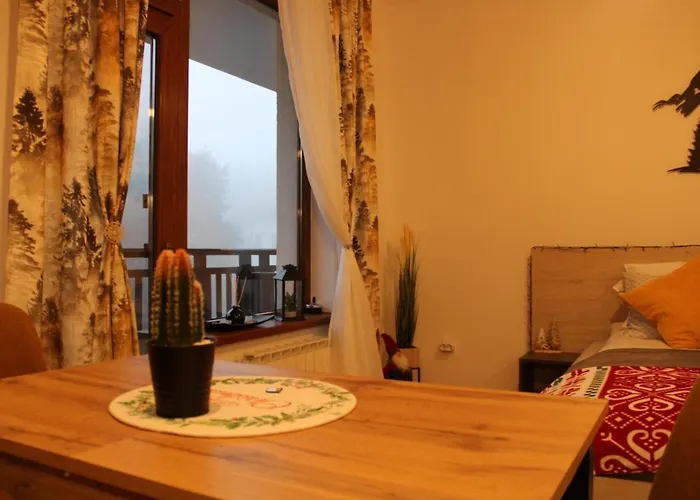 Апартамент Premium Mountain 40 Semiramida Gardens