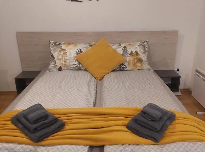 Premium Mountain 40 Semiramida Gardens