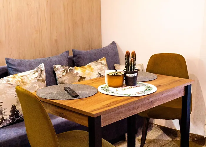 Apartament Premium Mountain 40 Semiramida Gardens